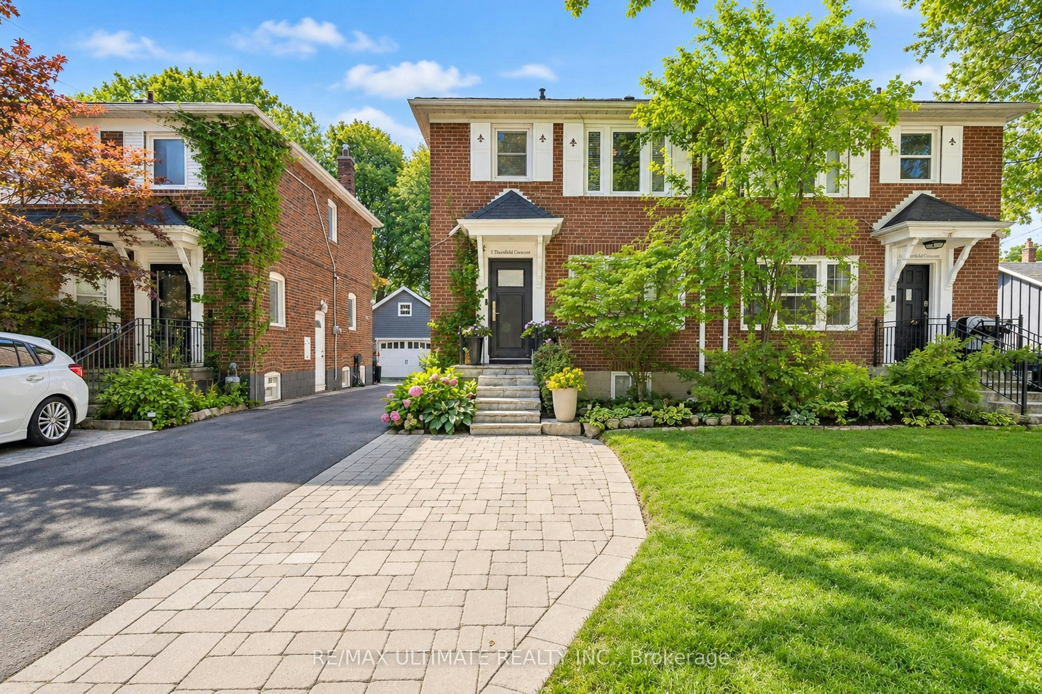 3 Thursfield Crescent, Toronto, ON, M4G 2N4