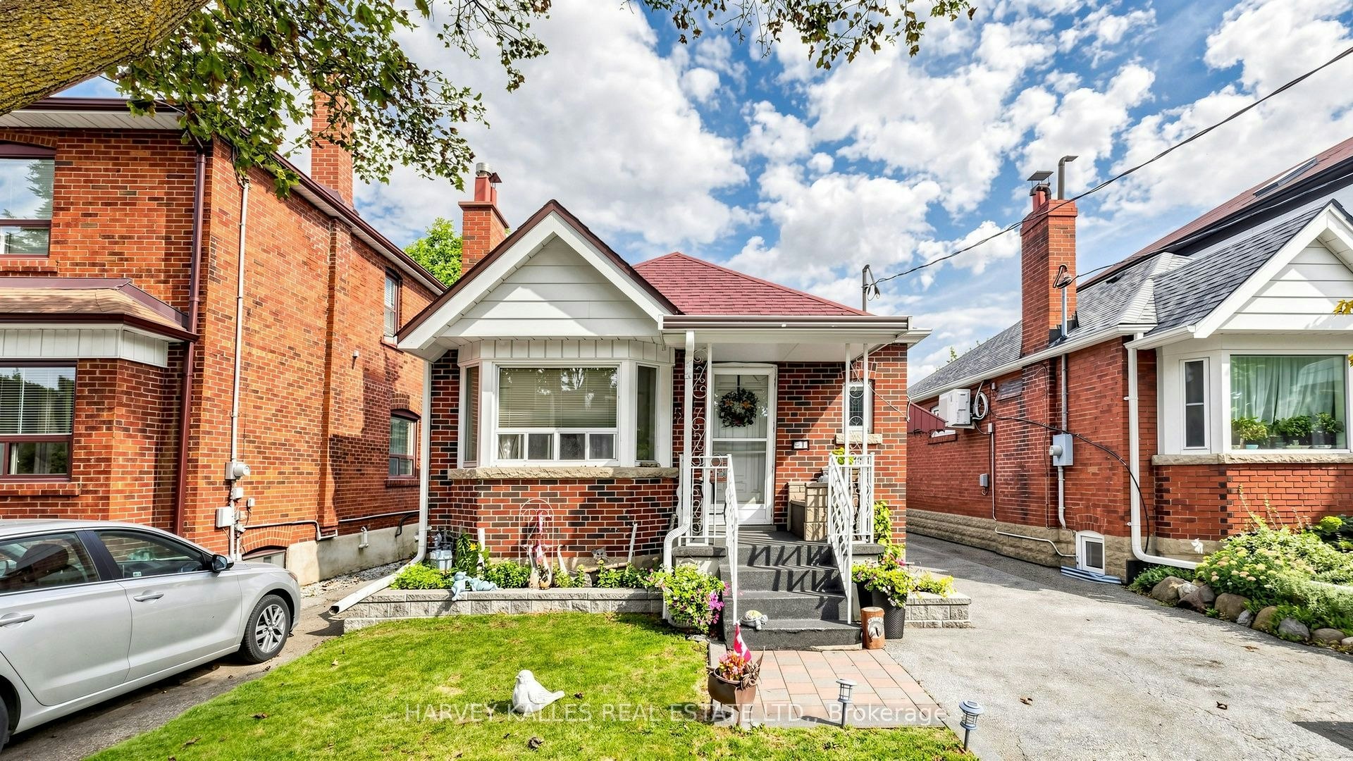 507 Atlas Avenue, Toronto, ON, M6C 3R4