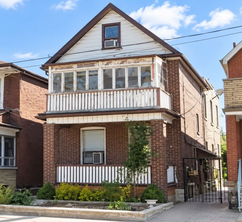 1139 Dovercourt Road, Toronto, ON, M6H 2Y1