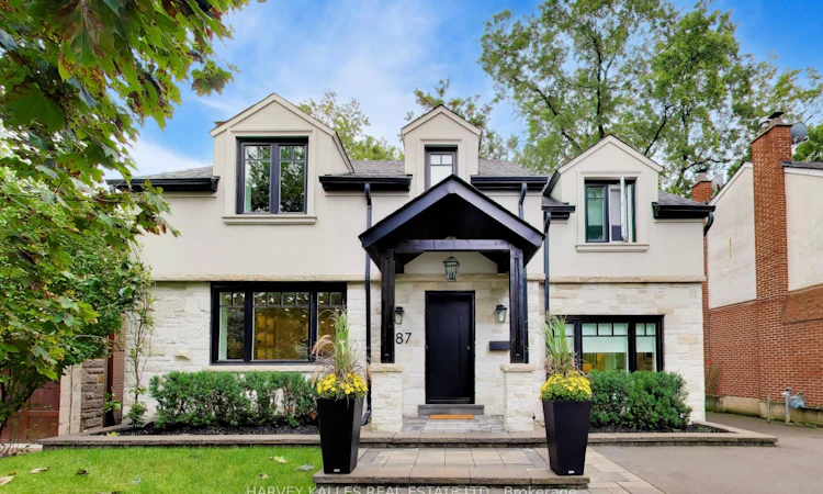 287 Yonge Boulevard
