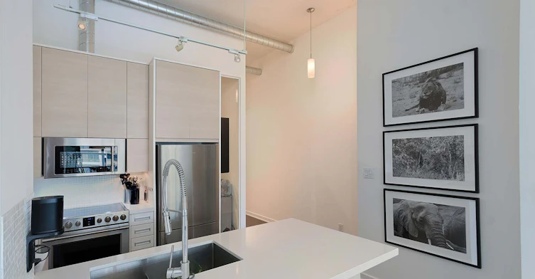 408-380 Macpherson Avenue, Toronto, ON, M4V 3E3 - 4