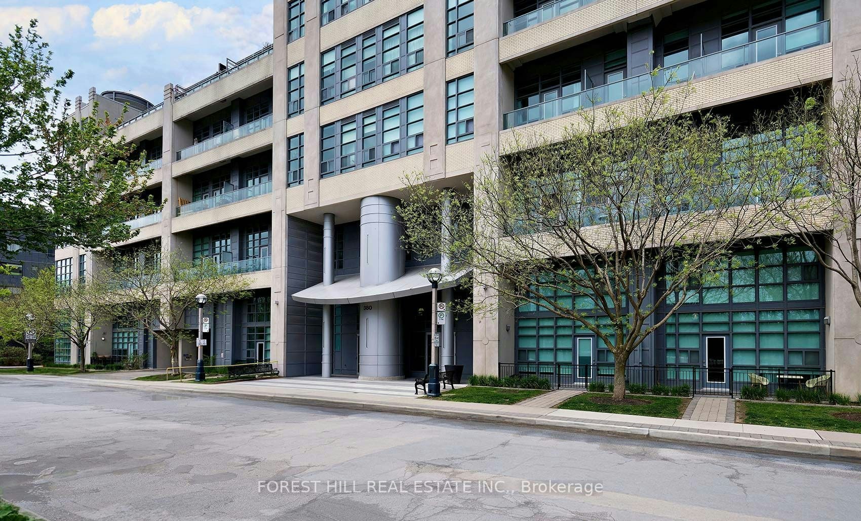 408-380 Macpherson Avenue, Toronto, ON, M4V 3E3 - 2