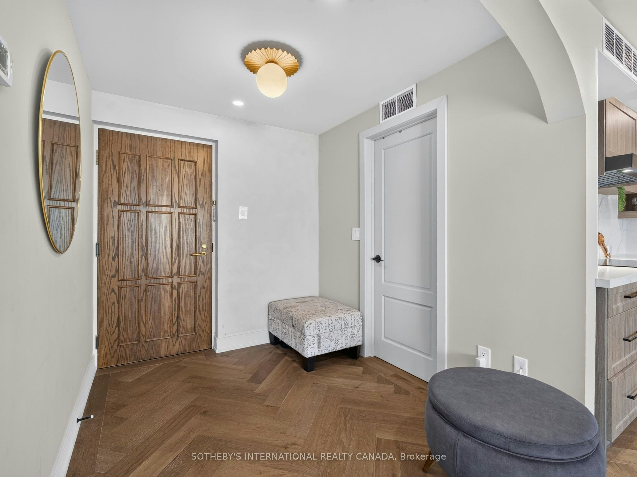 3503-65 Harbour Square, Toronto, ON, M5J 2L4 - 2