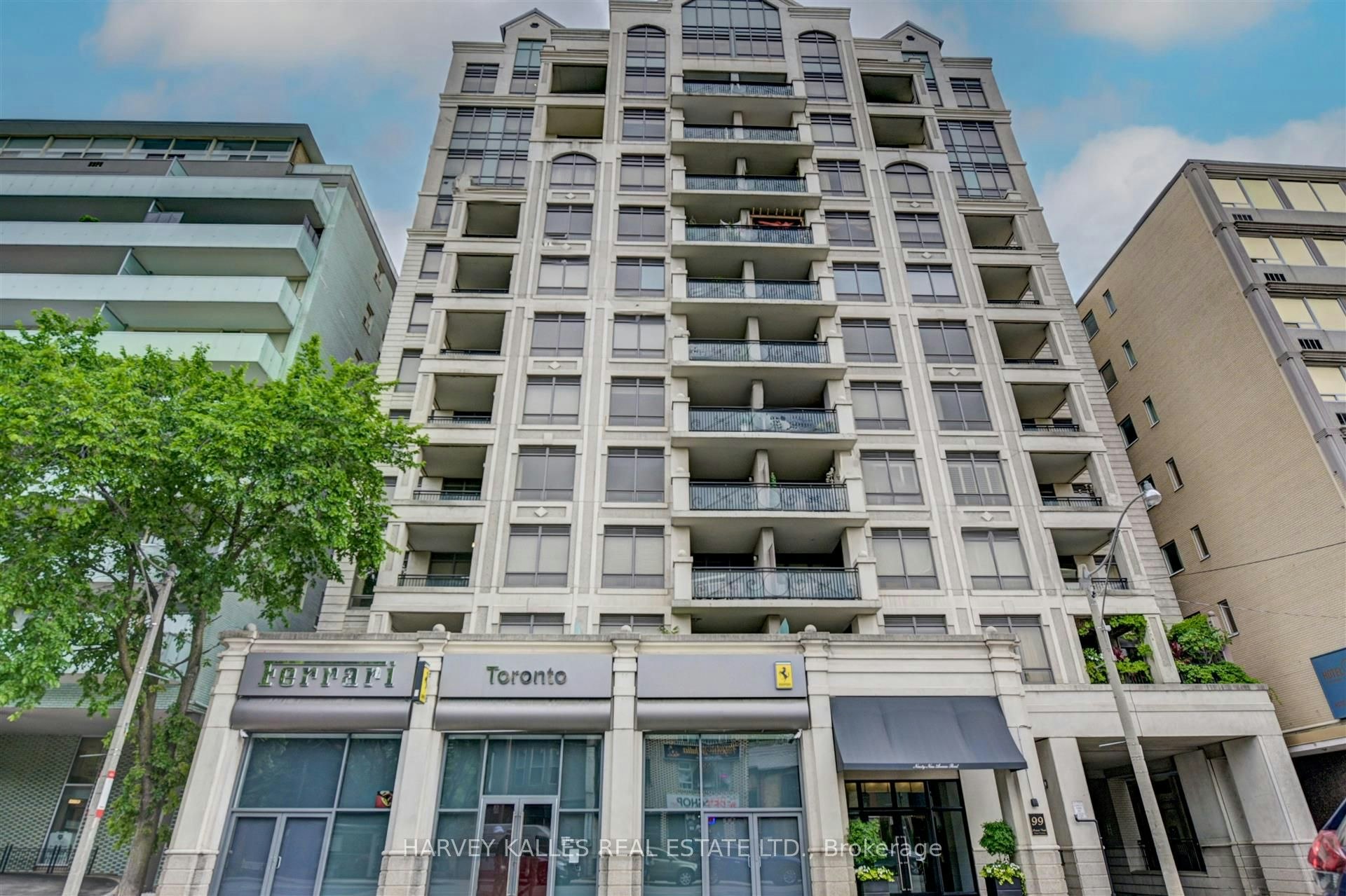 708-99 Avenue Road, Toronto, ON, M5R 2G5