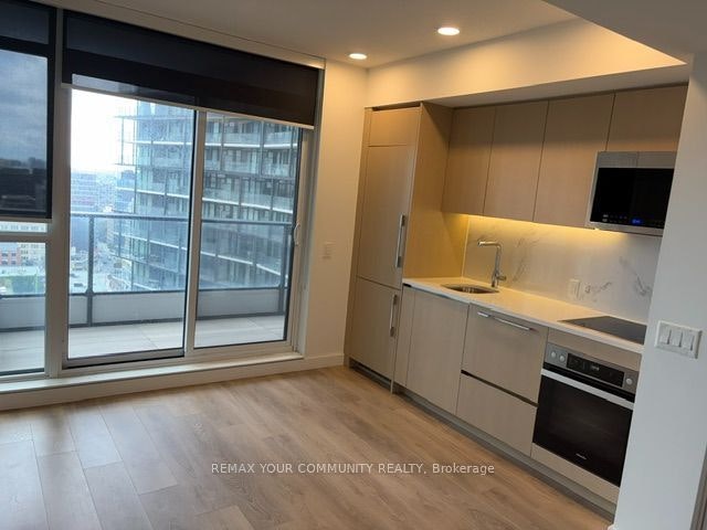 2510-38 Widmer Street, Toronto, ON, M5V 0P7 - 12