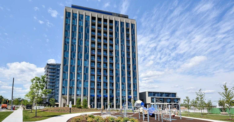 807-75 The Donway N/A W, Toronto, ON, M3C 2E9