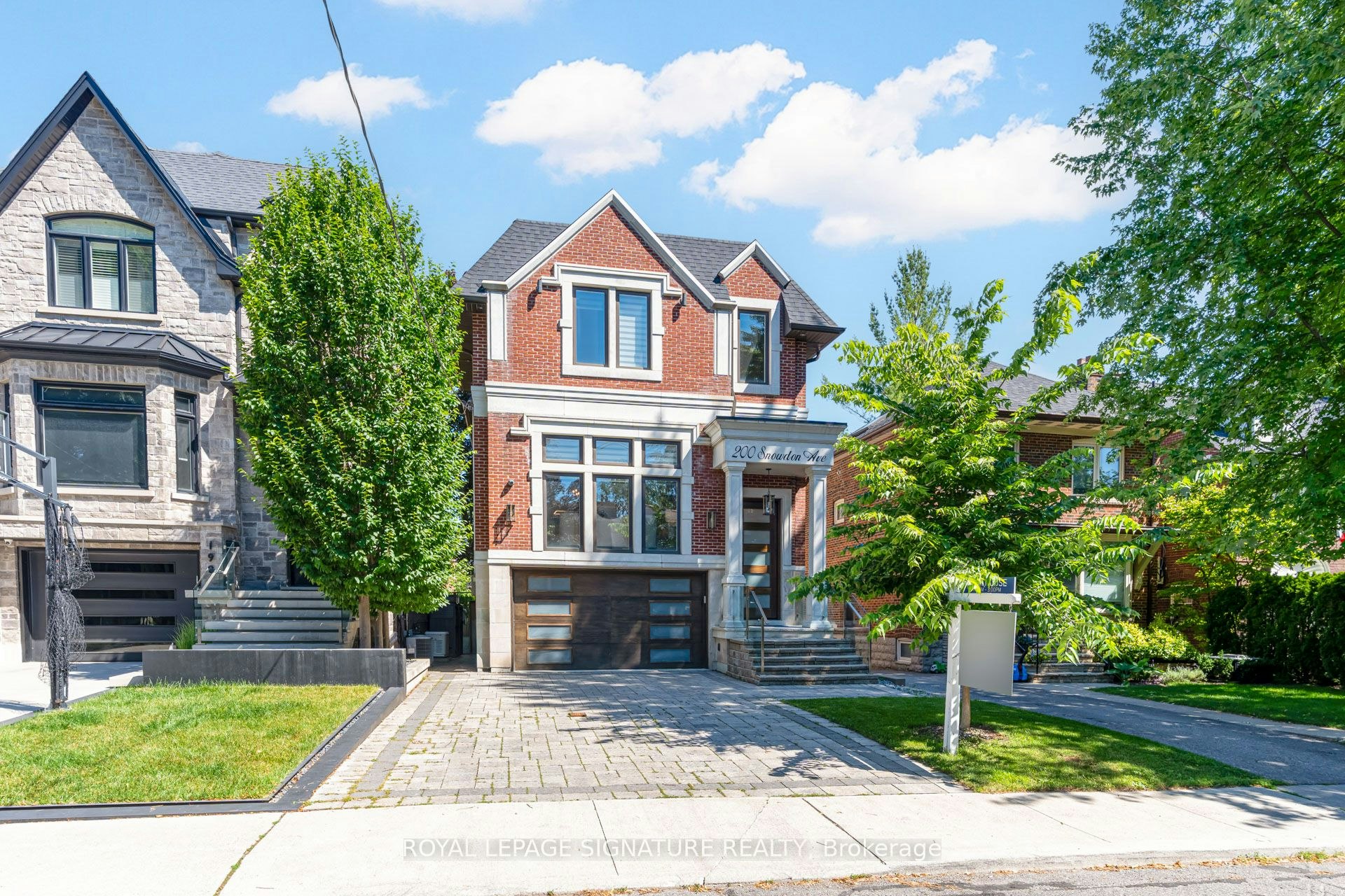 200 Snowdon Avenue, Toronto, ON, M4N 2B2