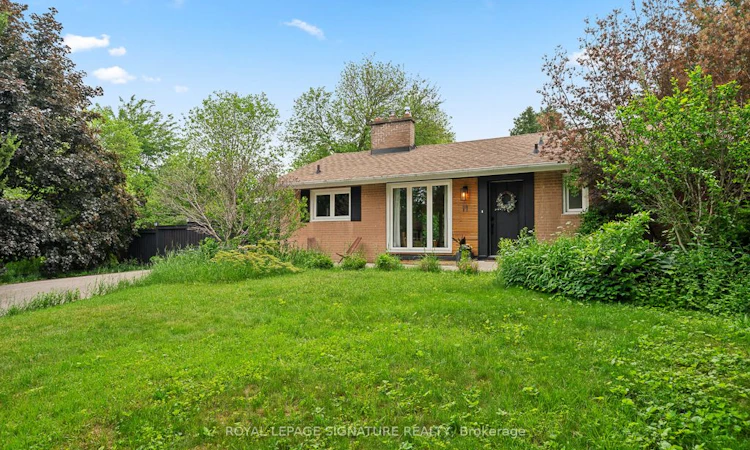 11 Yewfield Crescent