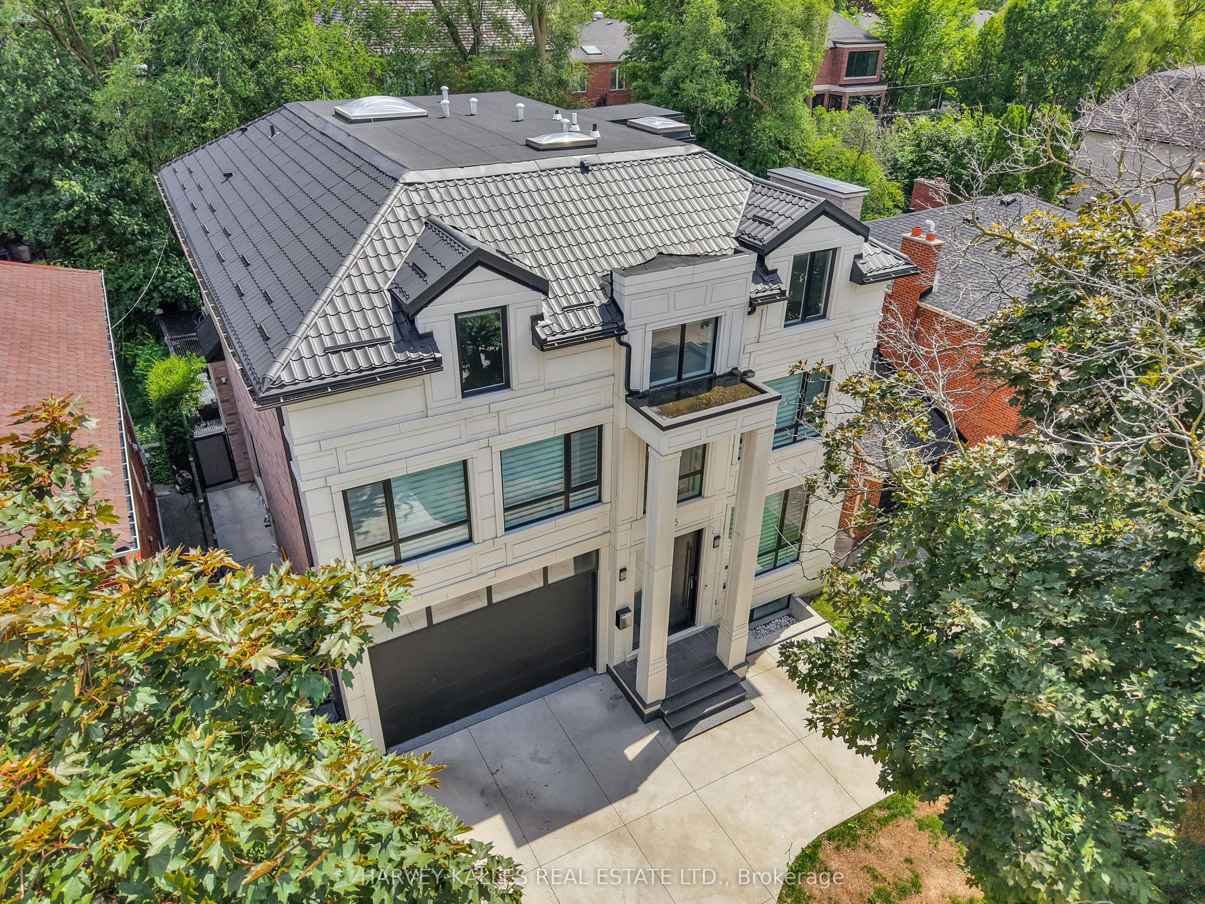 615 Briar Hill Avenue, Toronto, ON, M5N 1N4