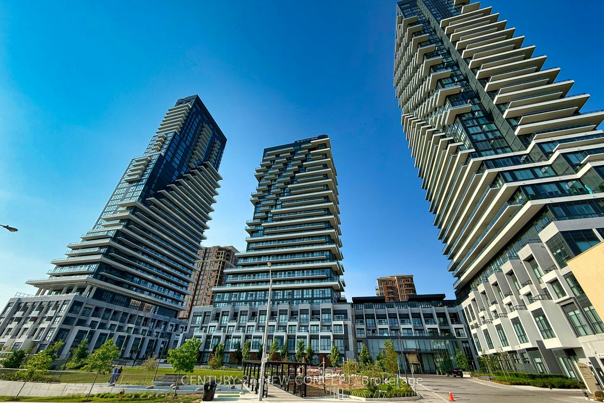 2801-30 Inn ON The Park Drive, Toronto, ON, M3C 0P7