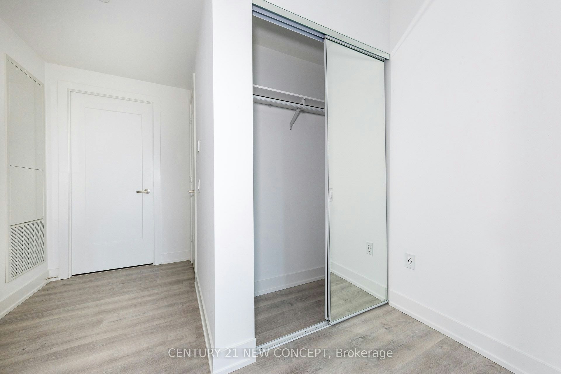 2801-30 Inn ON The Park Drive, Toronto, ON, M3C 0P7 - 22