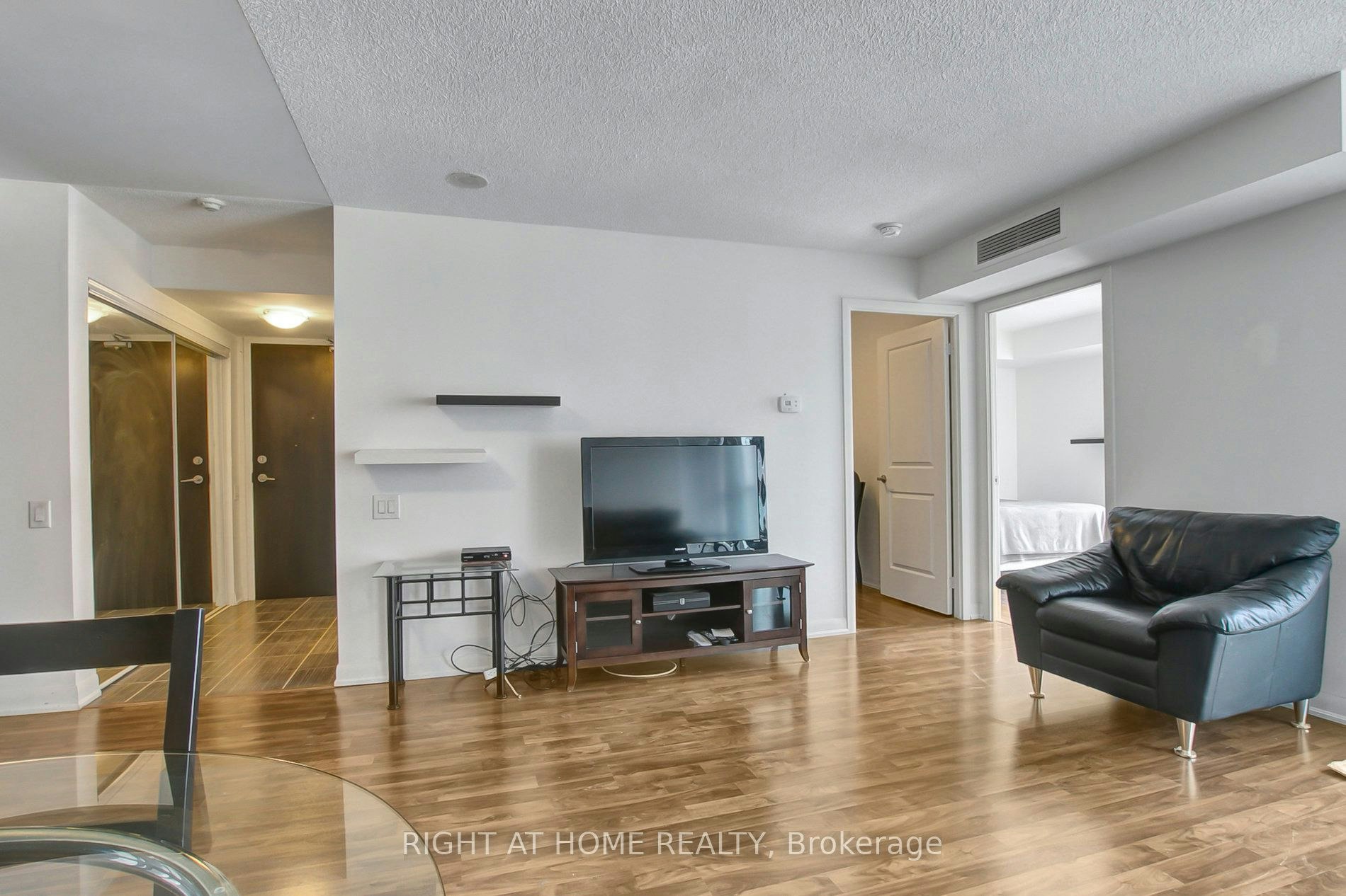 1517-17 Anndale Drive, Toronto, ON, M2N 2W7 - 6