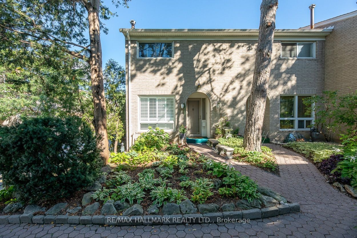 1-83 Rameau Drive, Toronto, ON, M2H 1T6