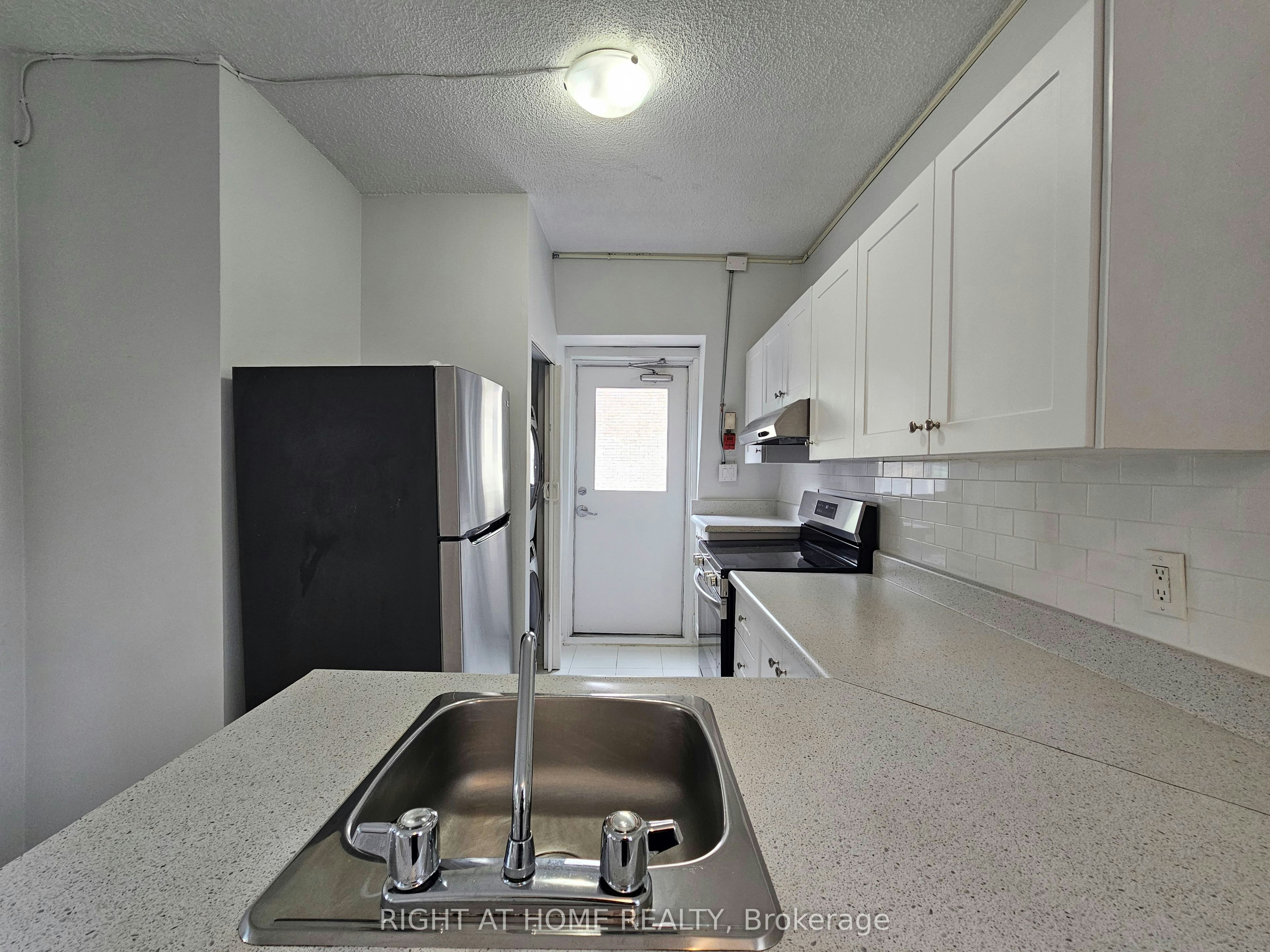 302-505 Church Street, Toronto, ON, M4Y 1H2 - 3