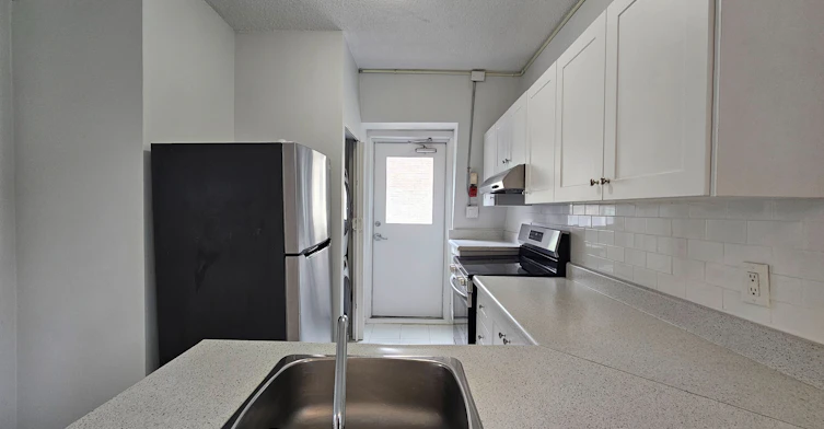 302-505 Church Street, Toronto, ON, M4Y 1H2 - 3