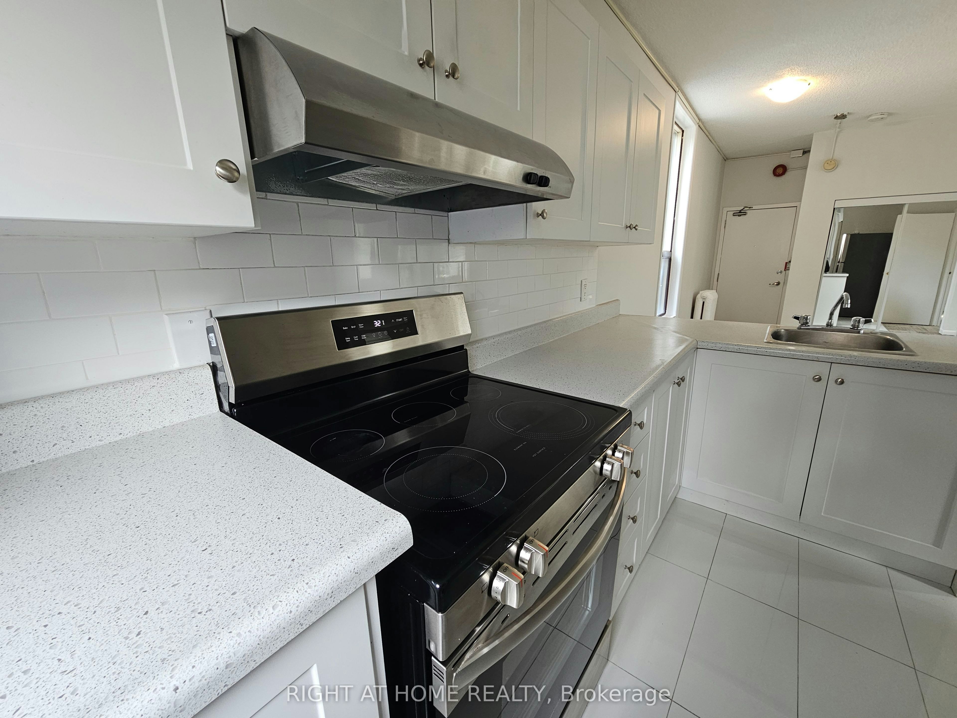 302-505 Church Street, Toronto, ON, M4Y 1H2 - 5