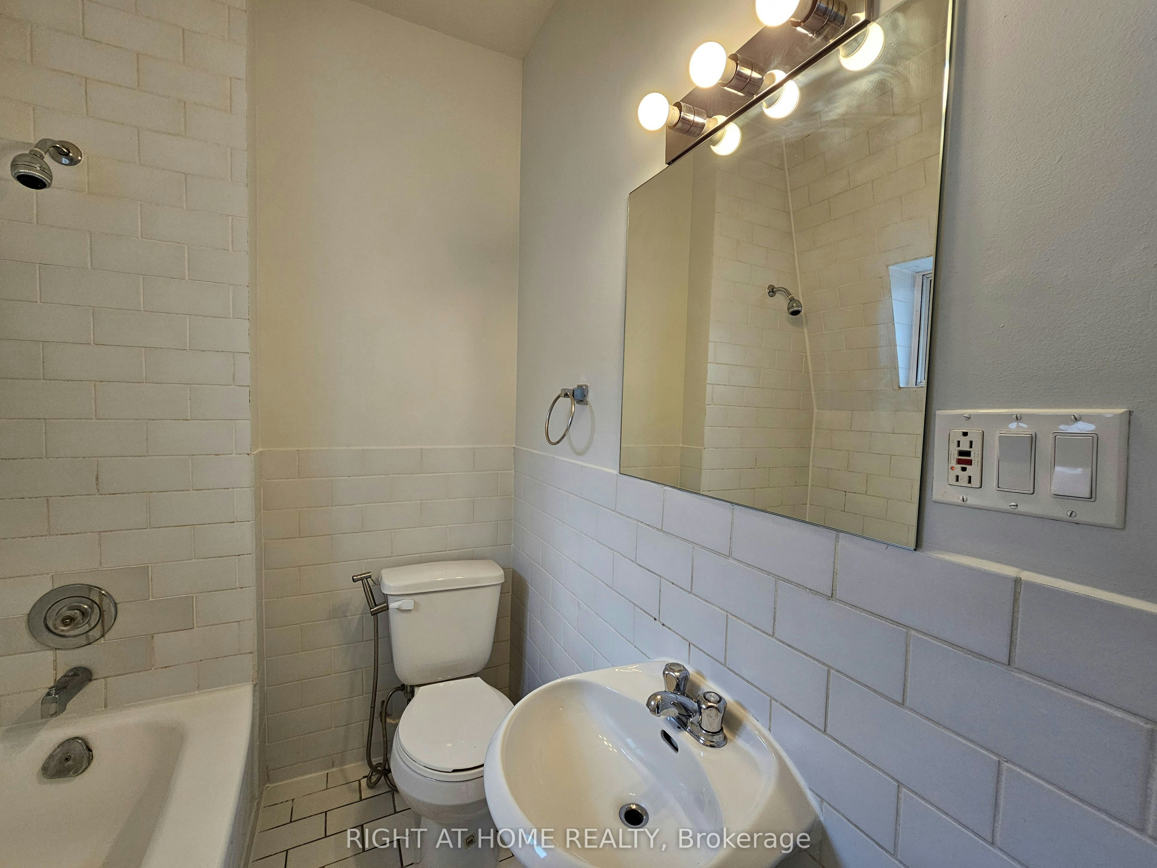 6-516 Yonge Street, Toronto, ON, M4Y 1X9 - 18