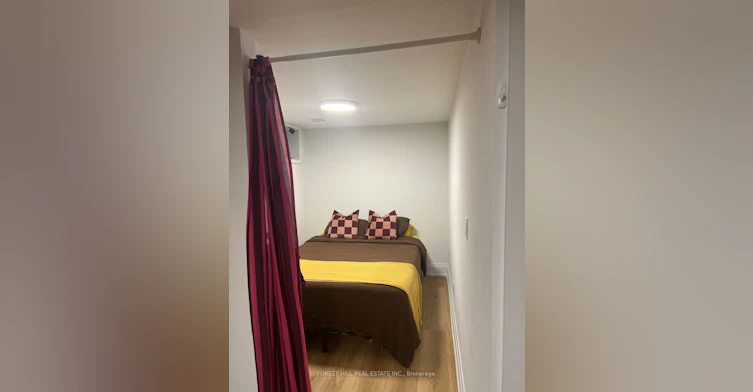 Lower-77 Brunswick Avenue, Toronto, ON, M5S 2L8 - 8