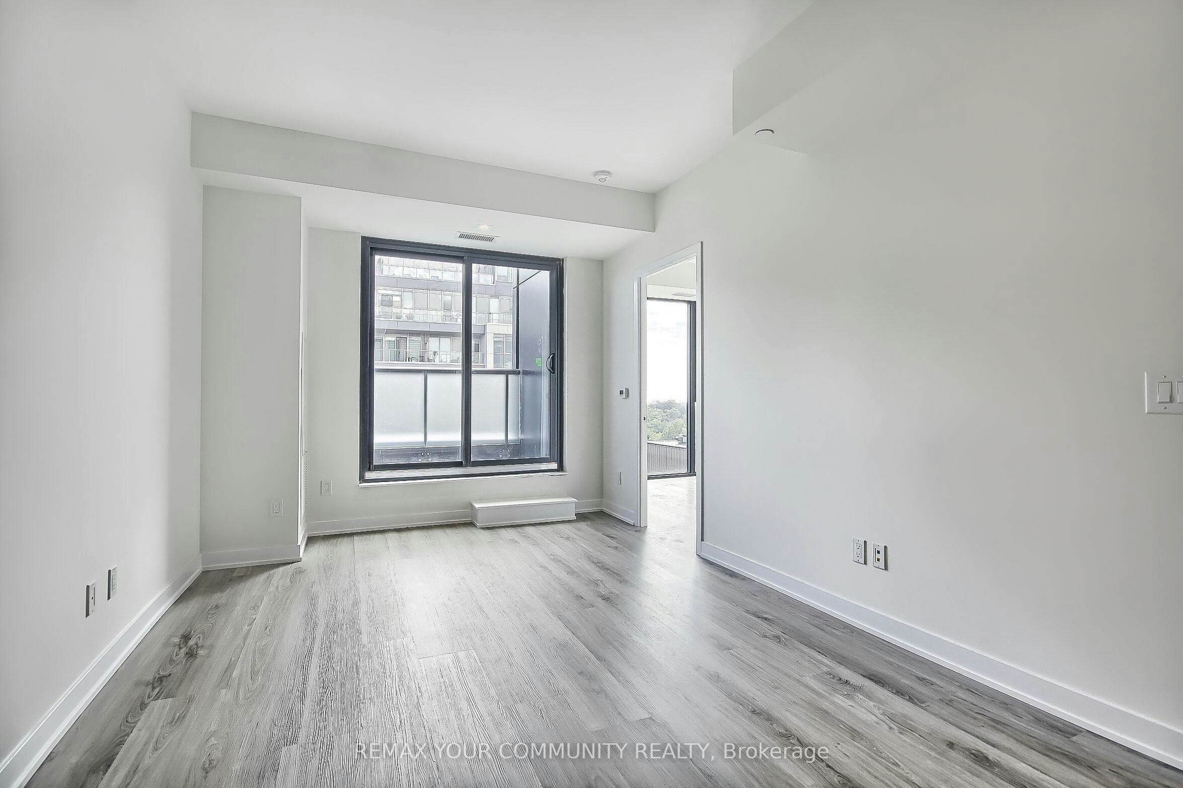 808-840 St Clair Avenue W, Toronto, ON, M6C 0A4 - 7