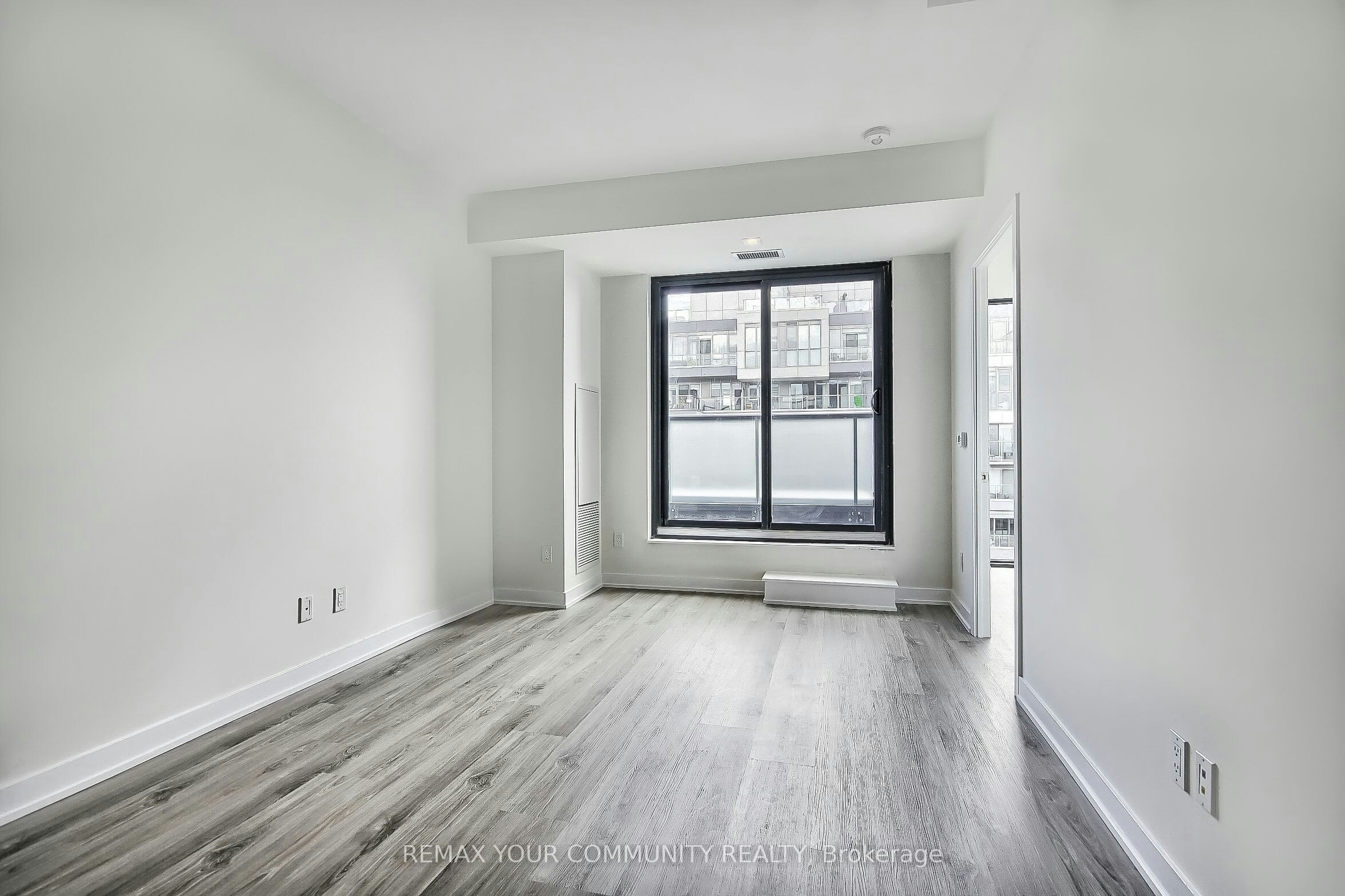 808-840 St Clair Avenue W, Toronto, ON, M6C 0A4 - 8