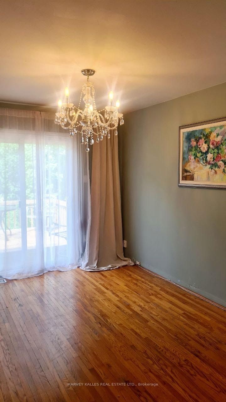 48 Green Bush Road, Toronto, ON, M2M 1P3 - 5