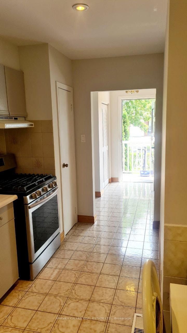 48 Green Bush Road, Toronto, ON, M2M 1P3 - 9