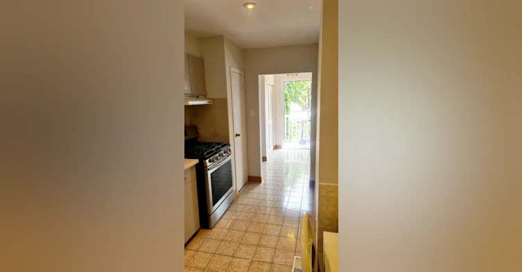 48 Green Bush Road, Toronto, ON, M2M 1P3 - 9