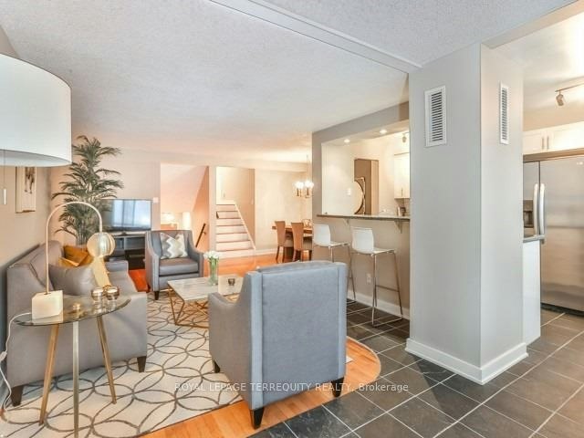 803-30 Church Street, Toronto, ON, M5E 1S7 - 13