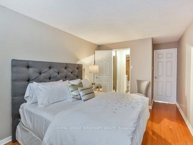 803-30 Church Street, Toronto, ON, M5E 1S7 - 22