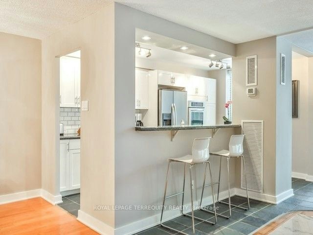 803-30 Church Street, Toronto, ON, M5E 1S7 - 4