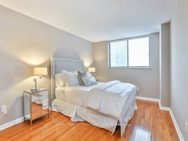 803-30 Church Street, Toronto, ON, M5E 1S7 - 24