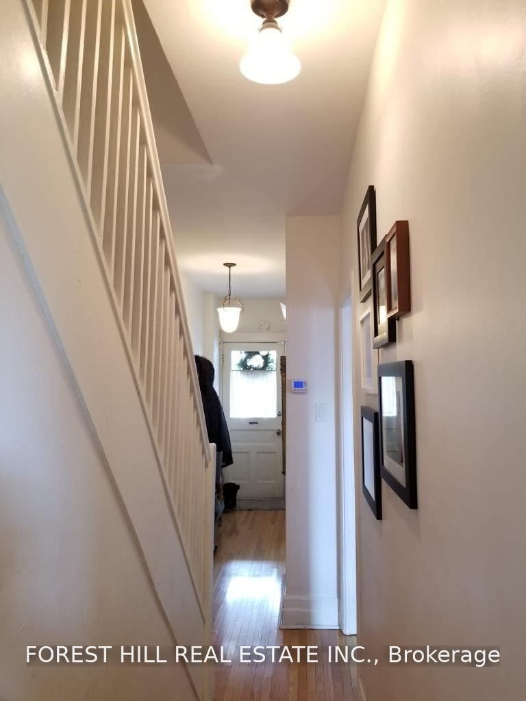 37 Hendrick Avenue, Toronto, ON, M6G 3S4 - 3