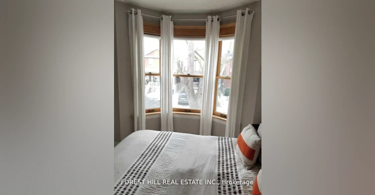 37 Hendrick Avenue, Toronto, ON, M6G 3S4 - 12