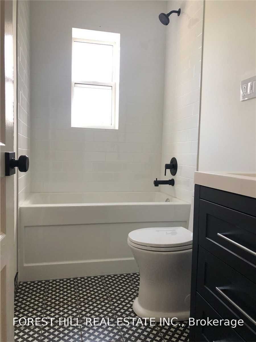 37 Hendrick Avenue, Toronto, ON, M6G 3S4 - 20