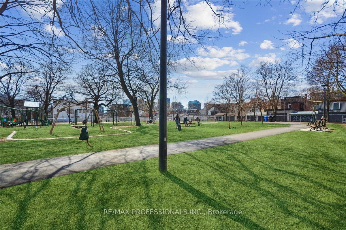 Lower-134 Argyle Street, Toronto, ON, M6J 1N9 - 23