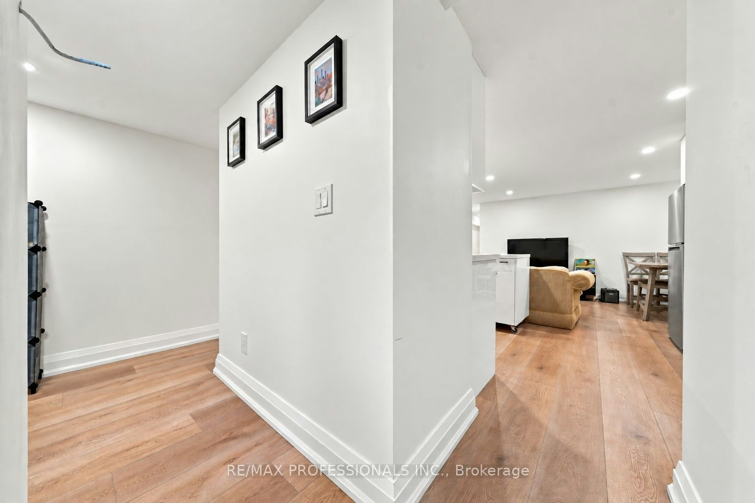 Lower-134 Argyle Street, Toronto, ON, M6J 1N9 - 7