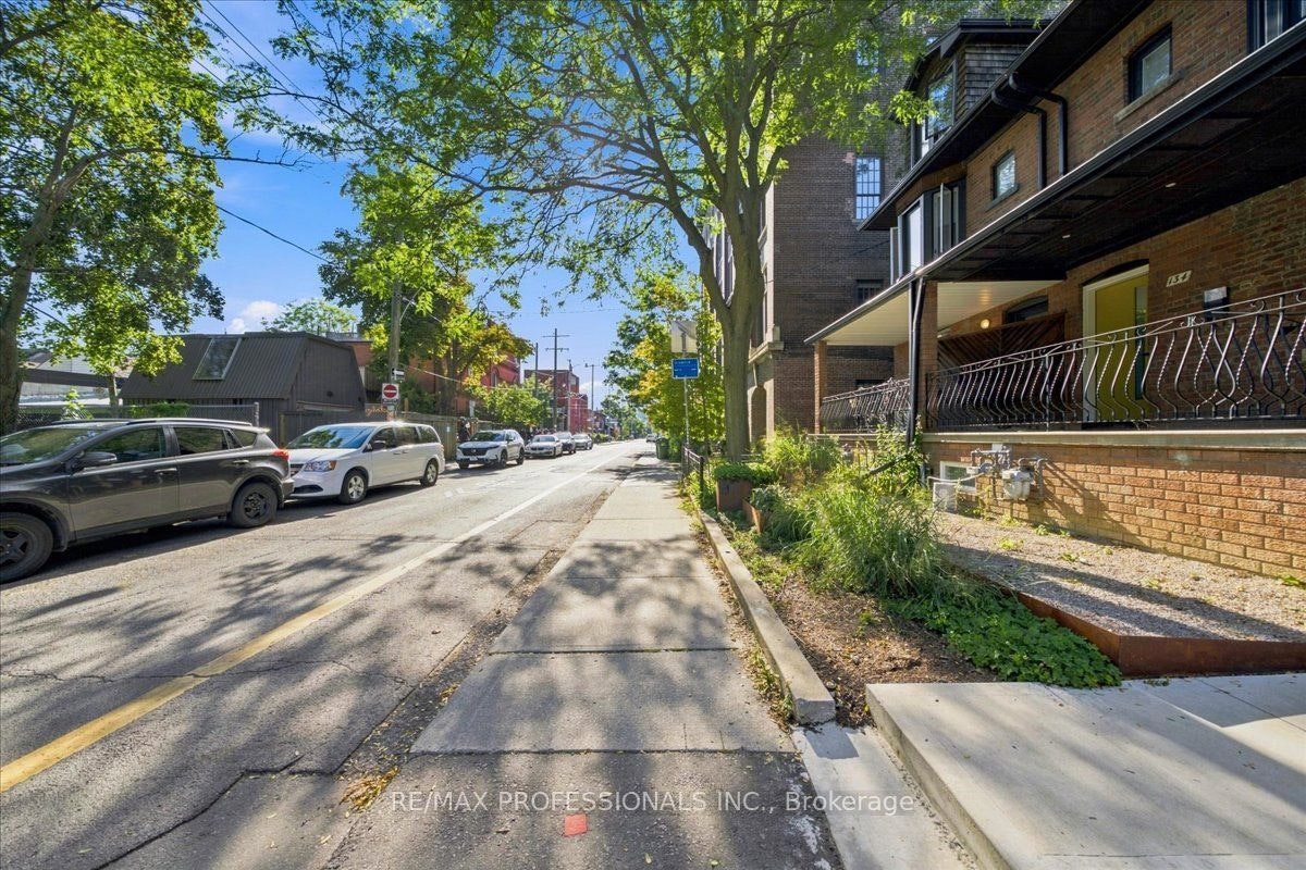 Lower-134 Argyle Street, Toronto, ON, M6J 1N9 - 24