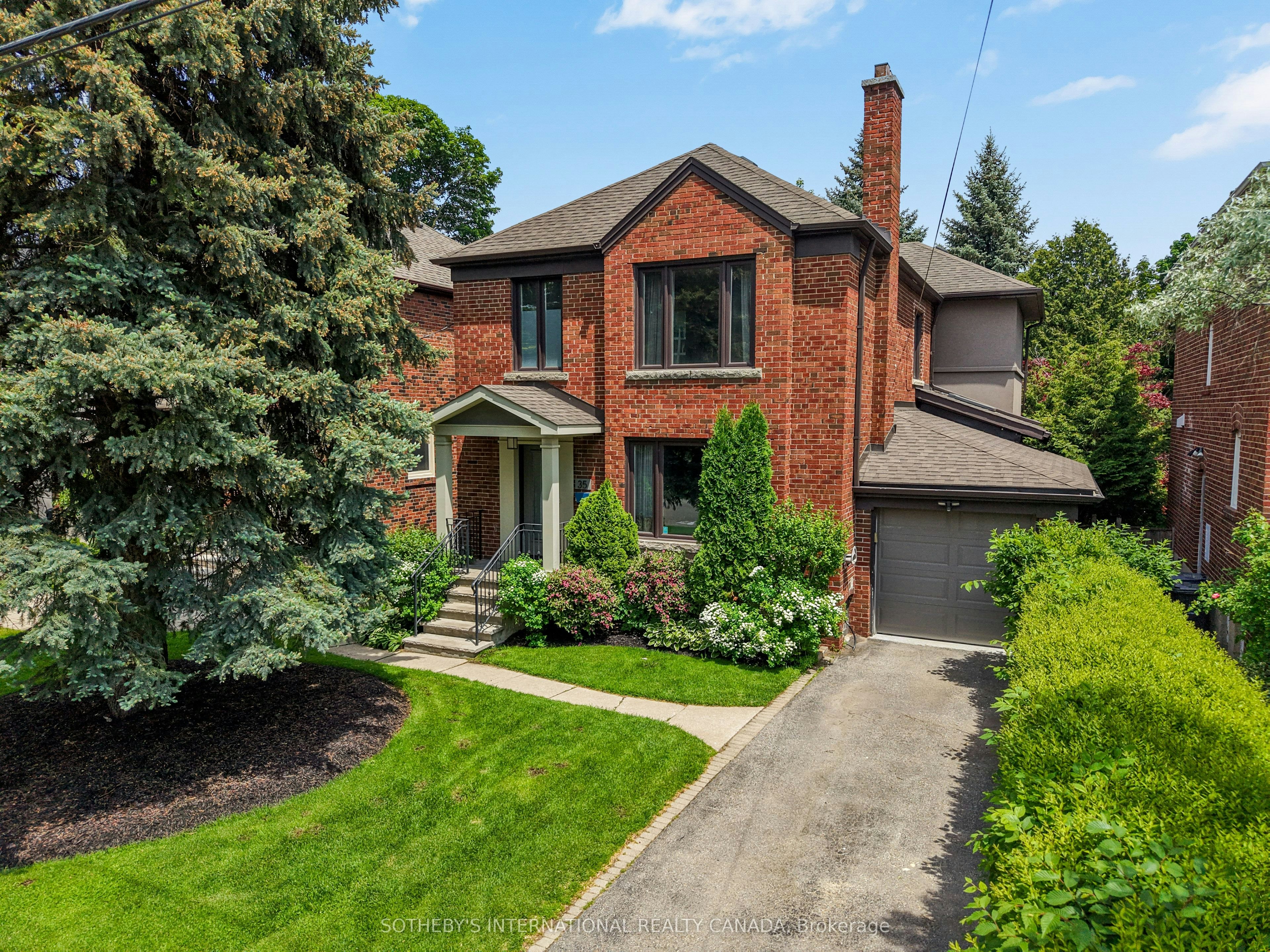 35 Belgrave Avenue, Toronto, ON, M5M 3S9