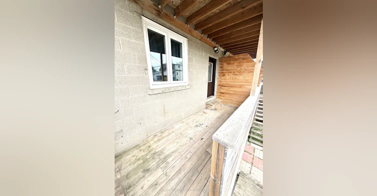 Unit B-427 Vaughan Road, Toronto, ON, M6C 2P1