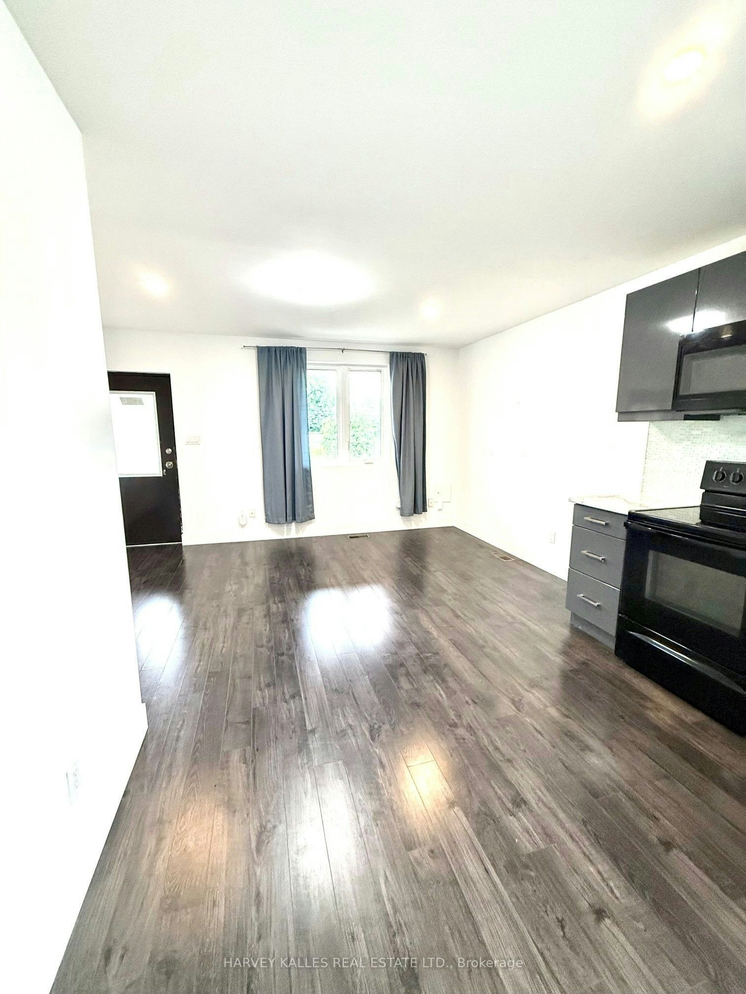 Unit B-427 Vaughan Road, Toronto, ON, M6C 2P1 - 5