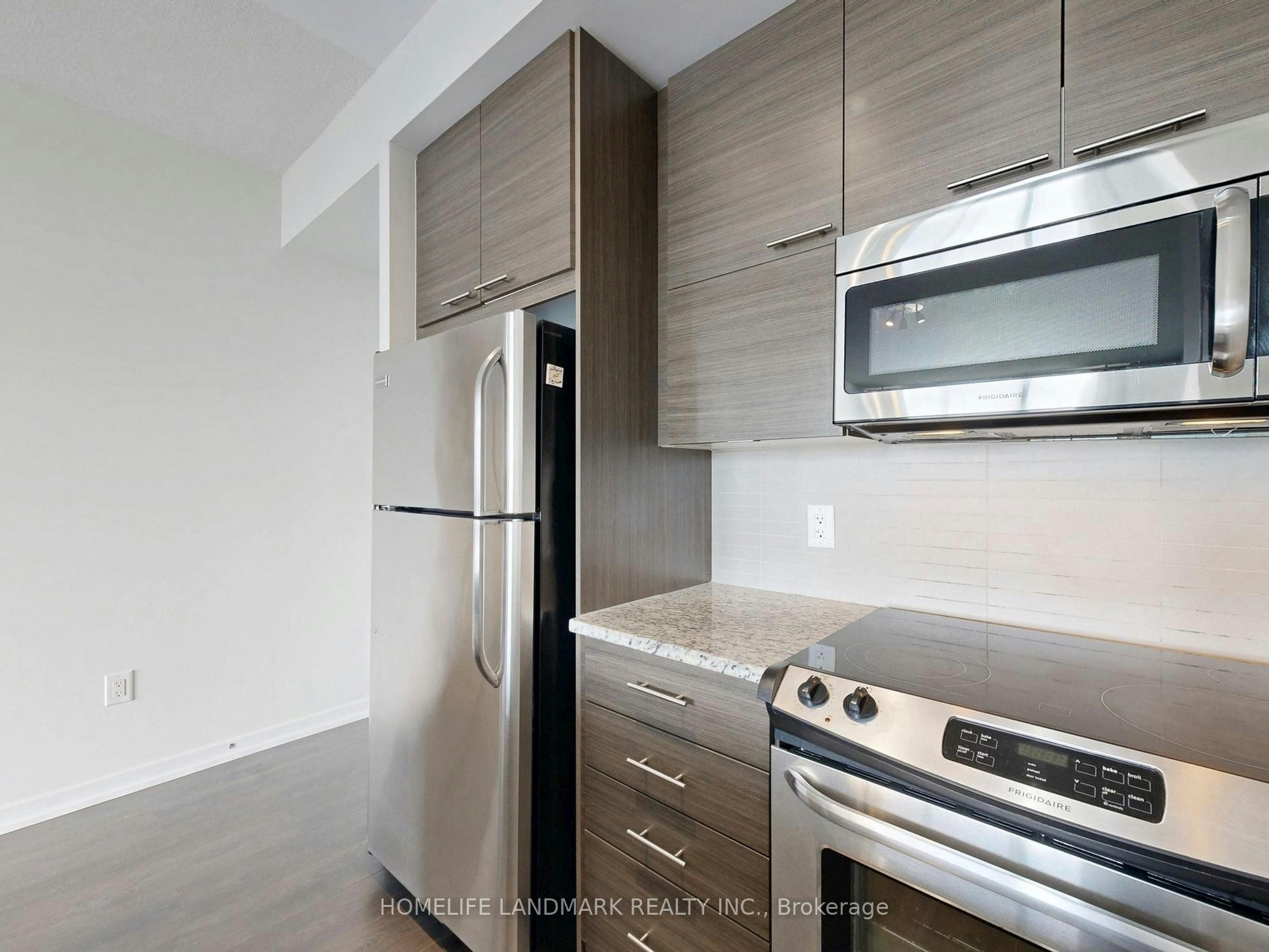 1204-66 Forest Manor Road, Toronto, ON, M2J 1M6 - 21