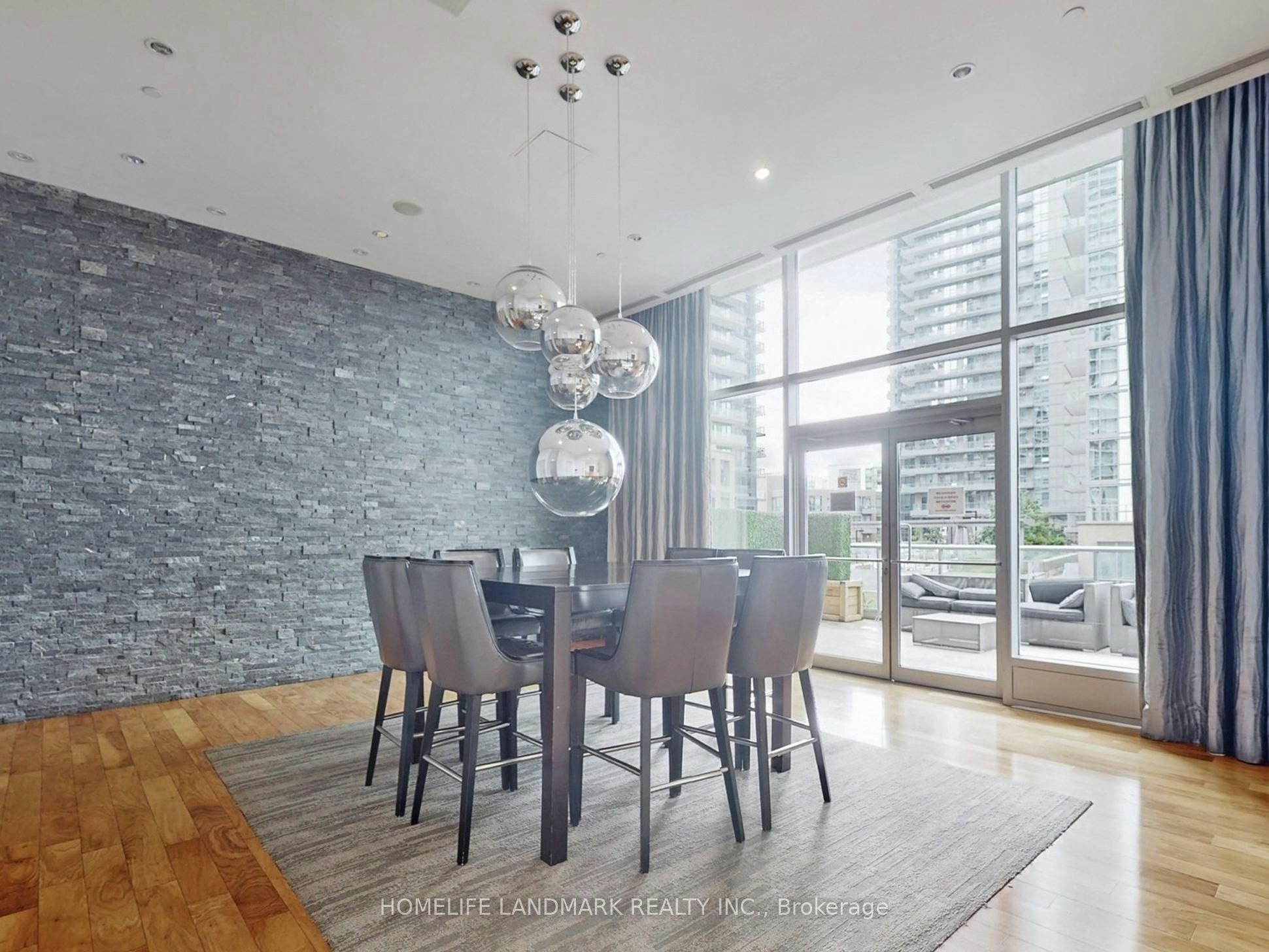 1204-66 Forest Manor Road, Toronto, ON, M2J 1M6 - 32