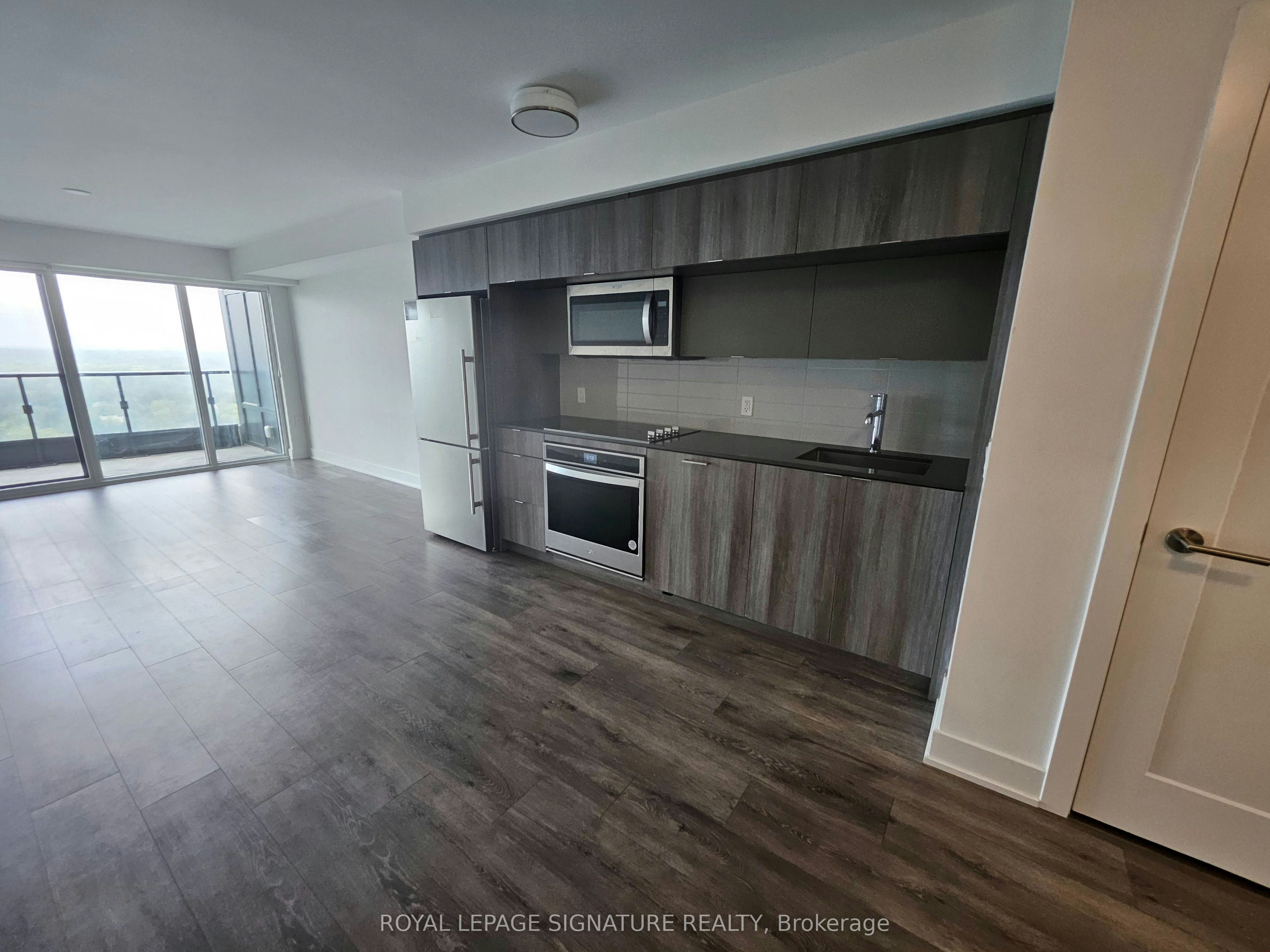 2123-585 Bloor Street E, Toronto, ON, M4W 0B3 - 7