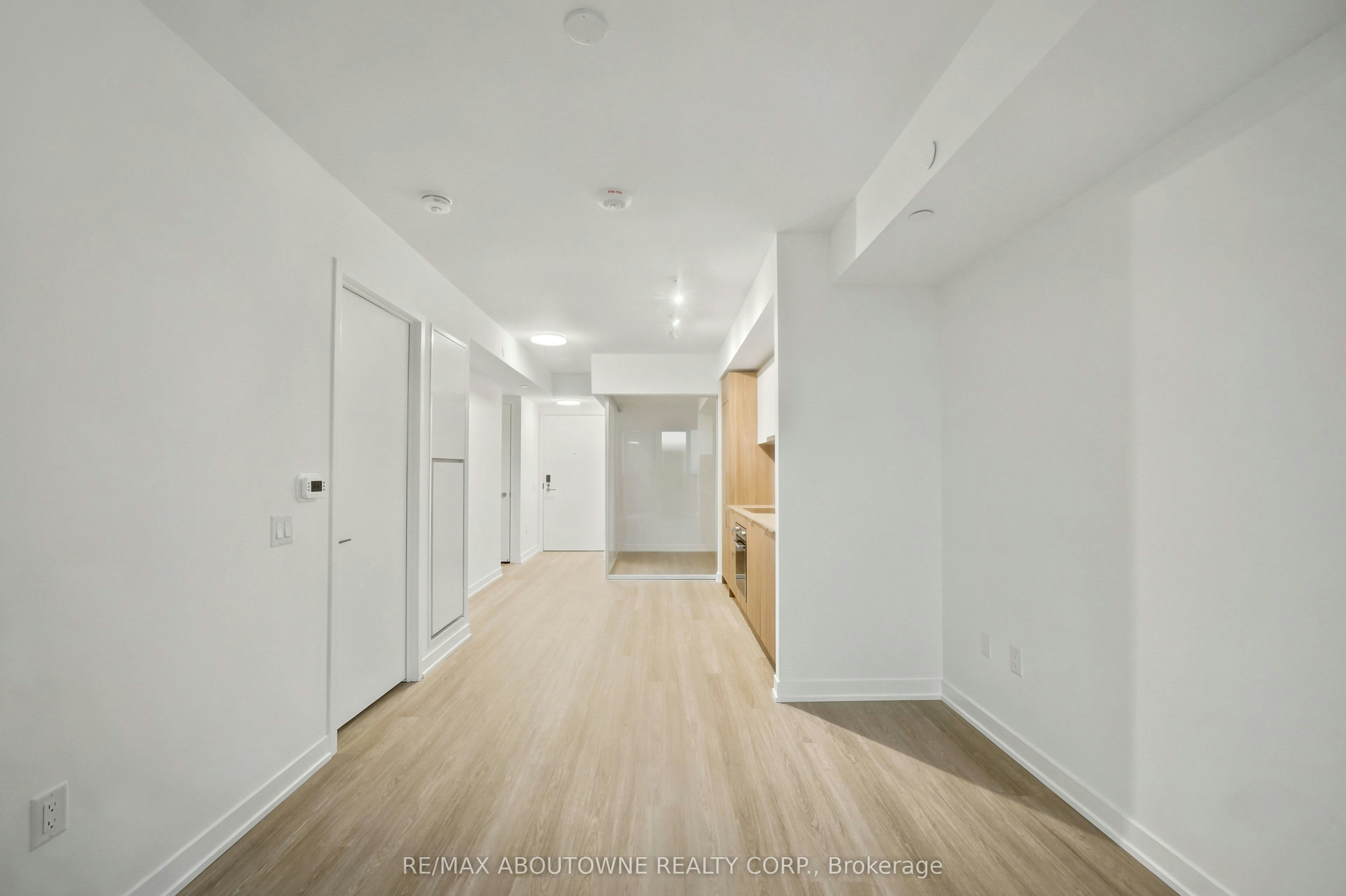 2303-15 David Salomon Drive, Toronto, ON, M3C 1E7 - 6