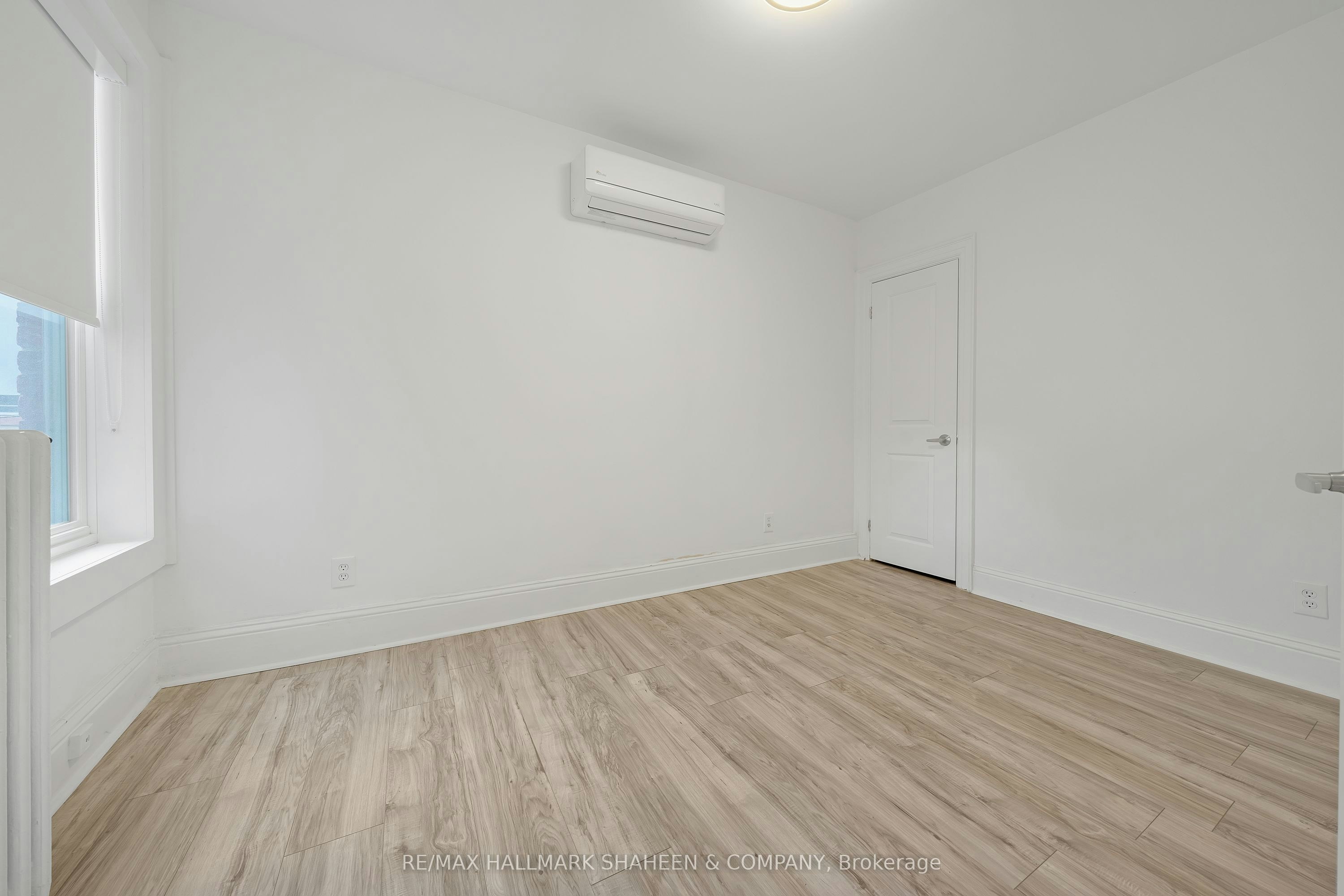 2nd&3rd-198 Roxton Road, Toronto, ON, M6J 2Y5 - 9