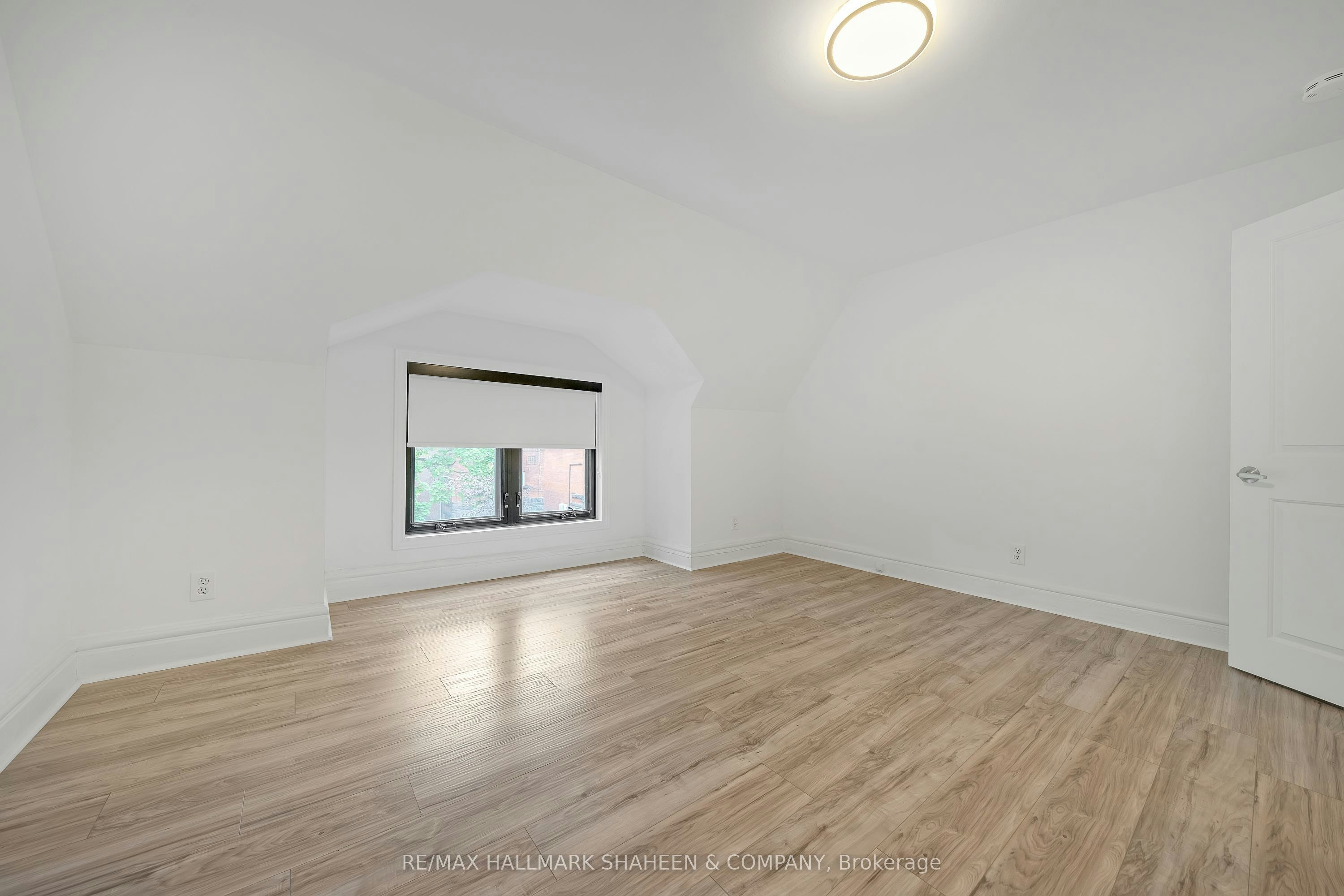 2nd&3rd-198 Roxton Road, Toronto, ON, M6J 2Y5 - 16