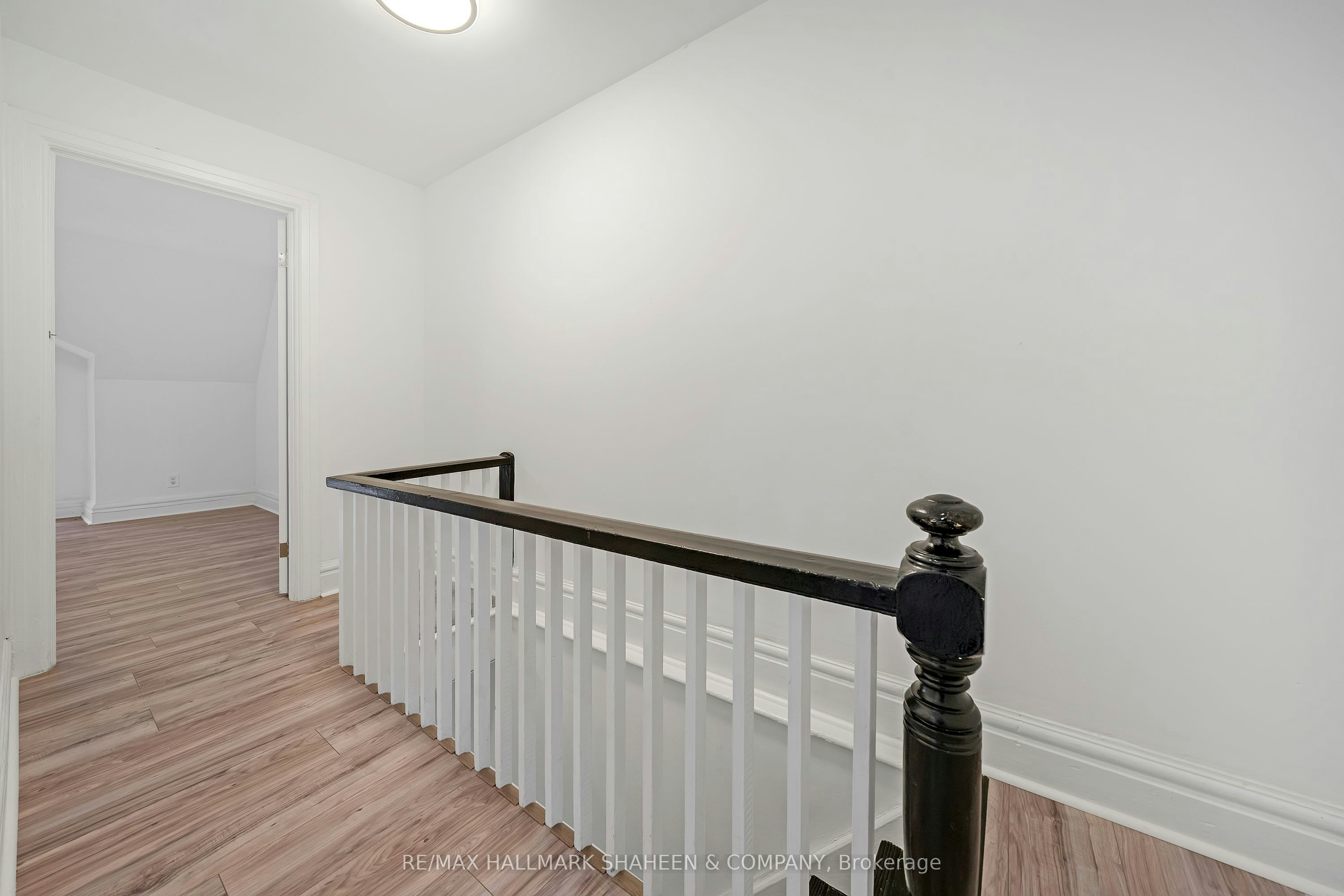 2nd&3rd-198 Roxton Road, Toronto, ON, M6J 2Y5 - 13
