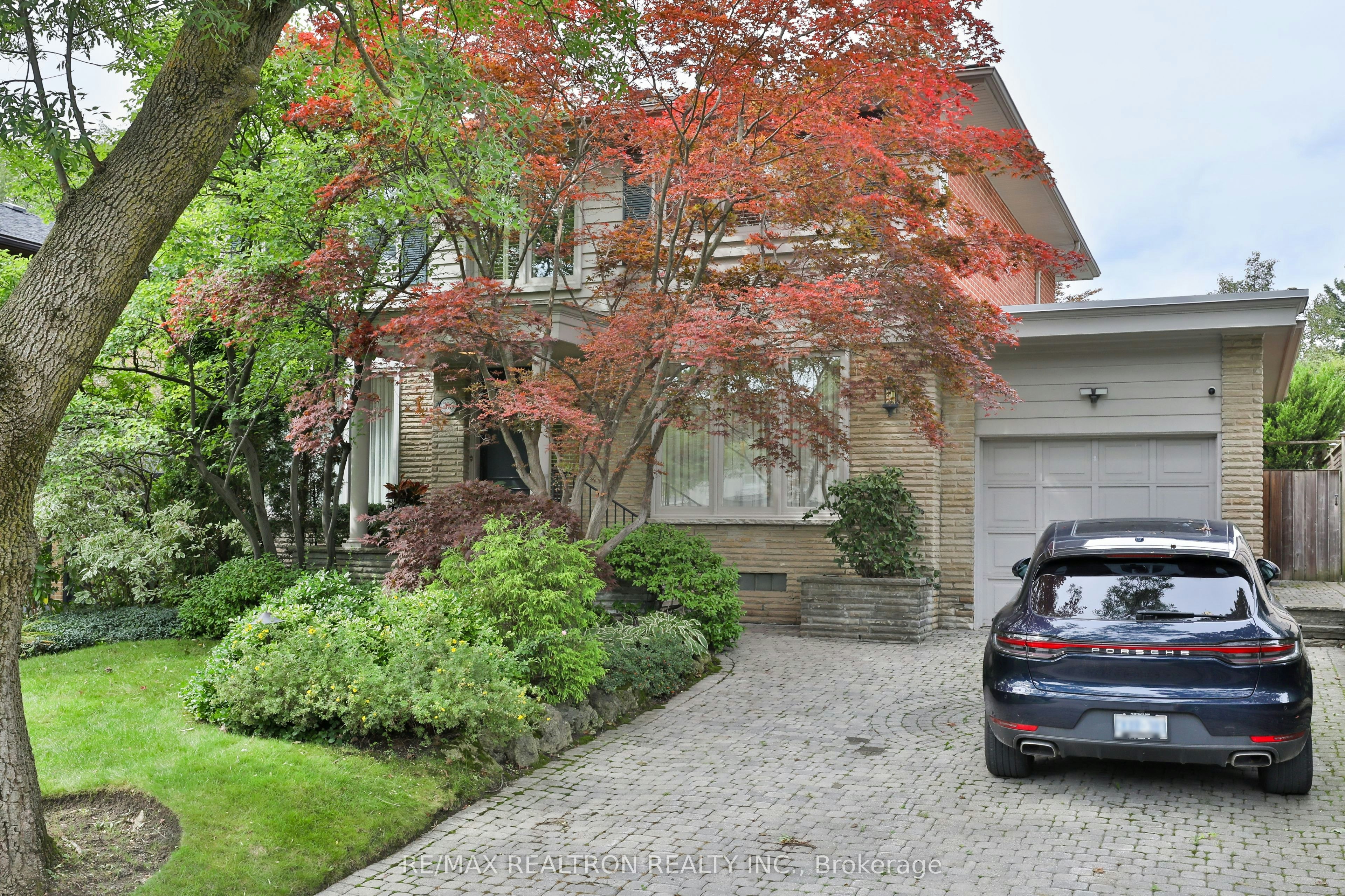706 Briar Hill Avenue, Toronto, ON, M6C 1L3