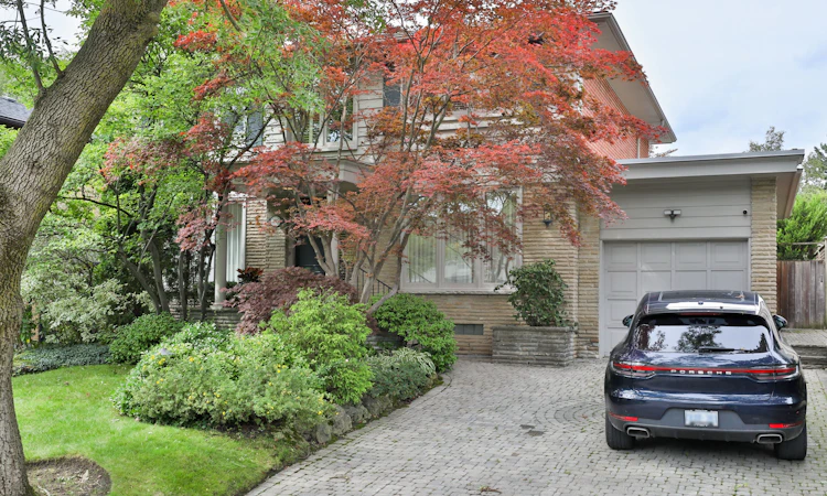 706 Briar Hill Avenue