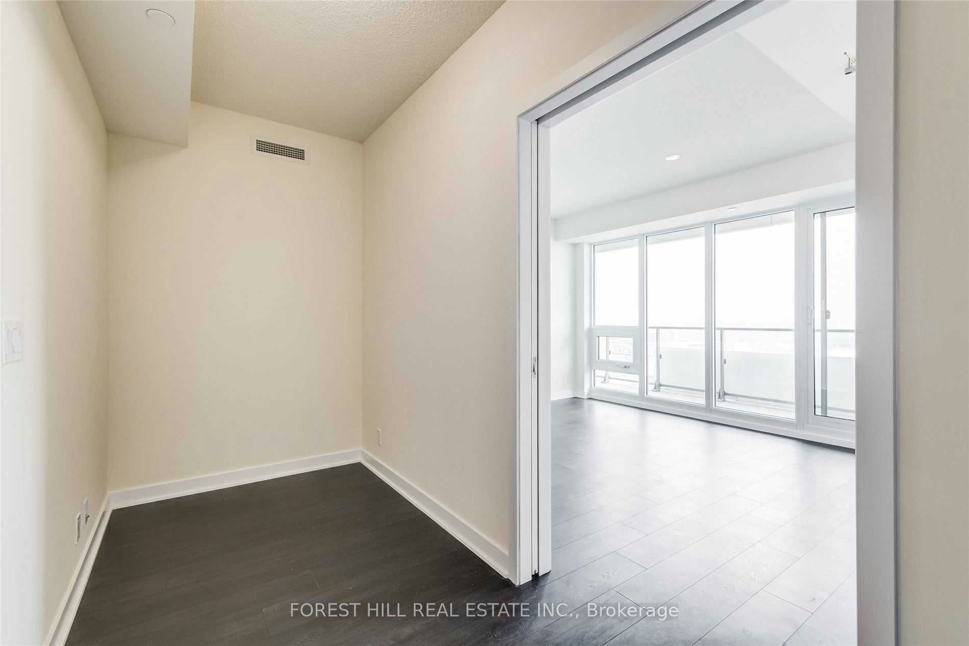 5101-2221 Yonge Street, Toronto, ON, M4S 2B4 - 5